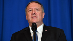 Ngoại trưởng Pompeo chỉ trích Trung Quốc vì trục xuất 3 nhà báo Mỹ
